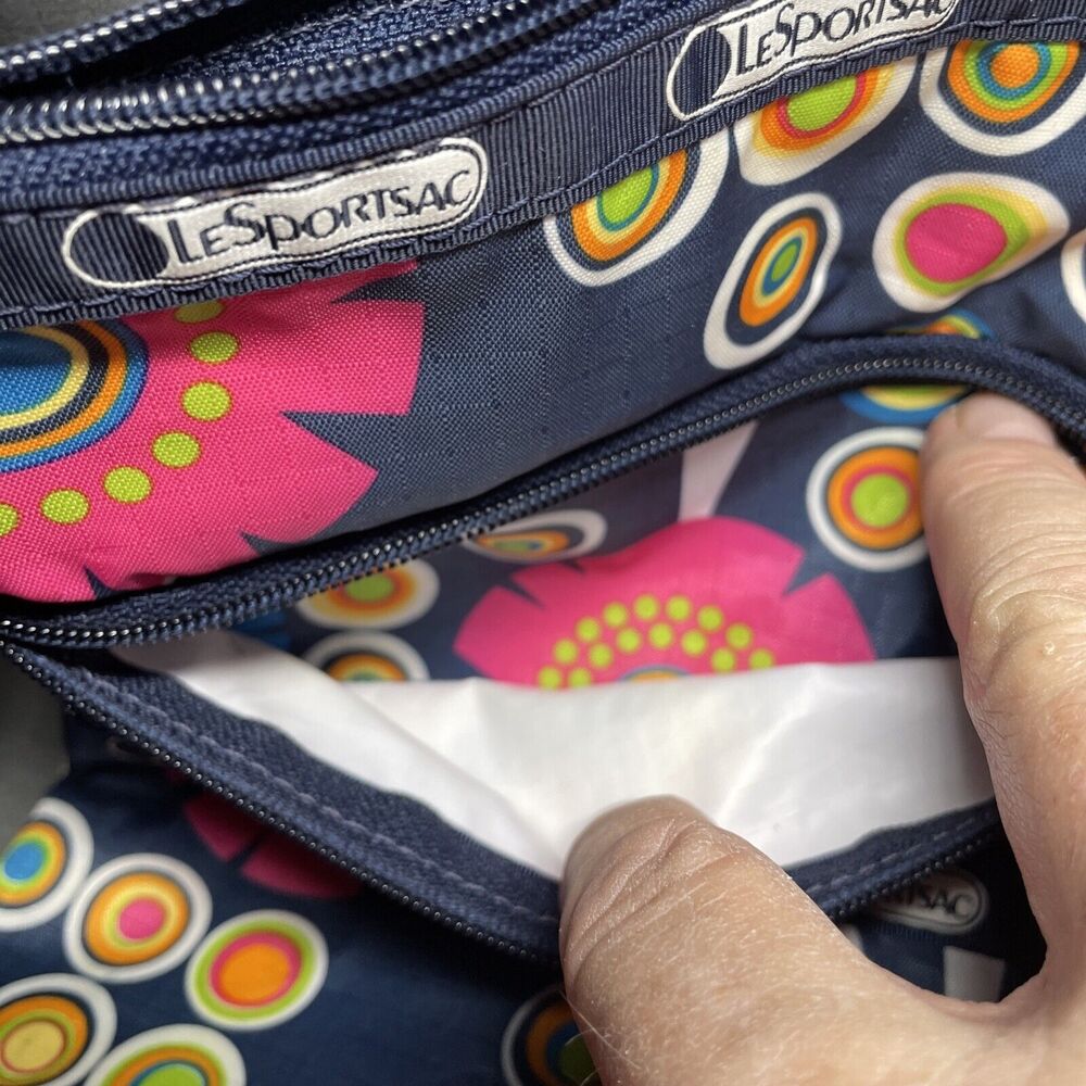 Le Sportsac Crossbody Handbag w/ 3 Zippers - Girl Talk Graphics Design 7.5" x 9 - Picture 7 of 8